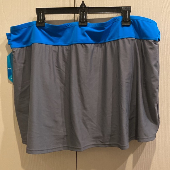 Free Country Gray Bathing Skort Plus Size Size 2X NWT 22W-24W - Picture 6 of 7